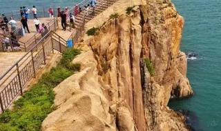 青岛石老人海蚀柱坍塌 青岛石老人海蚀柱坍塌