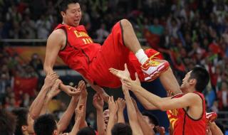 易建联几岁进入cba 易建联几岁进入cba